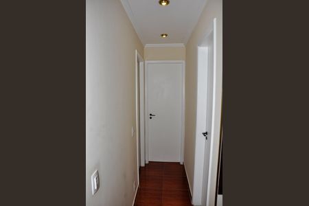 Apartamento à venda com 65m², 2 quartos e 1 vaga Apartamento à venda com 65m², 2 quartos e 1 vagaDetalhe - Corredor Quartos