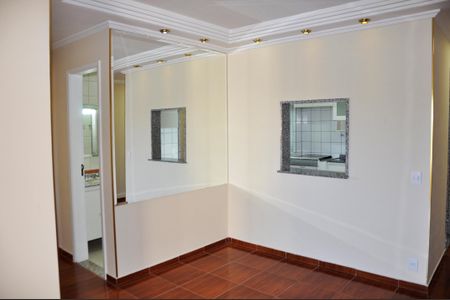 Apartamento à venda com 65m², 2 quartos e 1 vaga Apartamento à venda com 65m², 2 quartos e 1 vagaDetalhe - Sala e Sala de Jantar