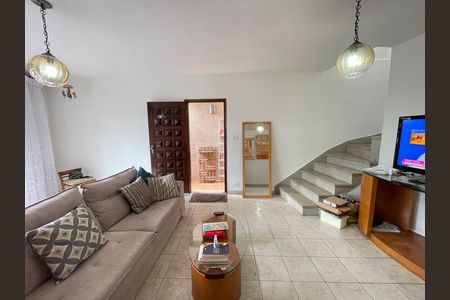 Sala de casa para alugar com 2 quartos, 176m² em Vila Universitaria, São Paulo