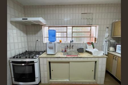 Cozinha de casa para alugar com 2 quartos, 176m² em Vila Universitaria, São Paulo