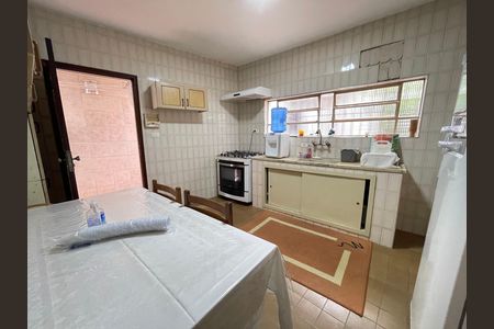 Casa para alugar com 176m², 2 quartos e 1 vaga Casa para alugar com 176m², 2 quartos e 1 vagaCozinha