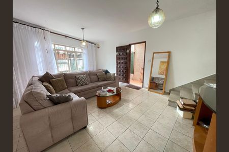 Casa para alugar com 176m², 2 quartos e 1 vaga Casa para alugar com 176m², 2 quartos e 1 vagaSala