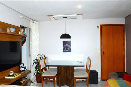 Sala de apartamento à venda com 2 quartos, 51m² em Pousada Santo Antonio, Belo Horizonte