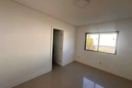 Casa para alugar com 360m², 3 quartos e 3 vagas