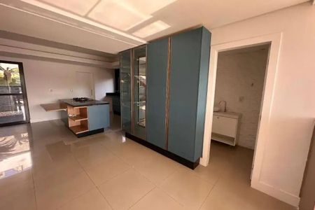 Casa para alugar com 360m², 3 quartos e 3 vagas