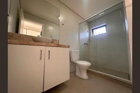 Casa para alugar com 360m², 3 quartos e 3 vagas