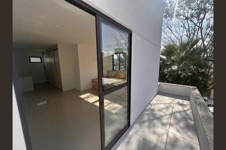 Casa para alugar com 360m², 3 quartos e 3 vagas