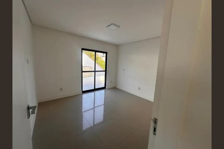 Casa para alugar com 360m², 3 quartos e 3 vagas