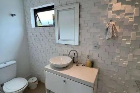 Casa para alugar com 360m², 3 quartos e 3 vagas
