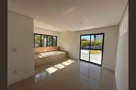 Casa para alugar com 360m², 3 quartos e 3 vagas