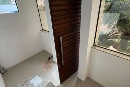 Casa para alugar com 360m², 3 quartos e 3 vagas