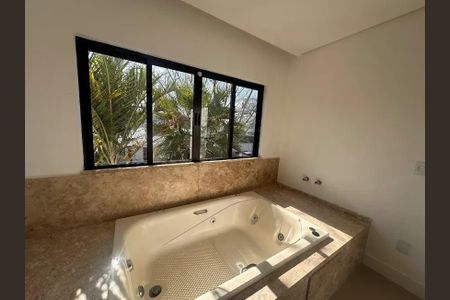Casa para alugar com 360m², 3 quartos e 3 vagas