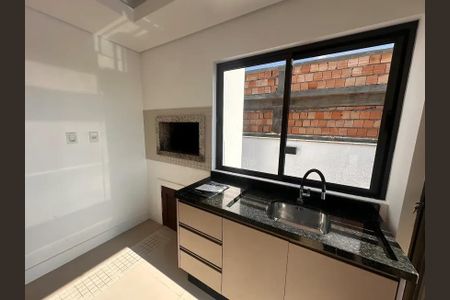 Casa para alugar com 360m², 3 quartos e 3 vagas