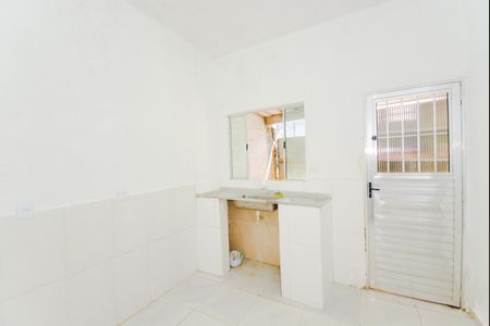 Cozinha de casa para alugar com 2 quartos, 430m² em Jardim Bananal, Guarulhos