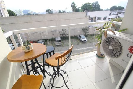 Sala - Varanda de apartamento à venda com 3 quartos, 70m² em Anil, Rio de Janeiro