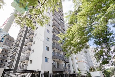 Fachada de apartamento para alugar com 2 quartos, 40m² em Parque Maria Helena, São Paulo