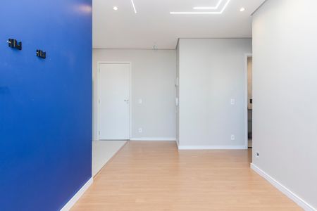 Sala de apartamento para alugar com 2 quartos, 40m² em Parque Maria Helena, São Paulo
