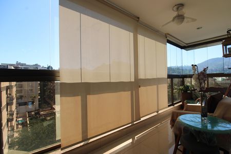 Apartamento à venda com 154m², 3 quartos e 1 vagaSala - Varanda