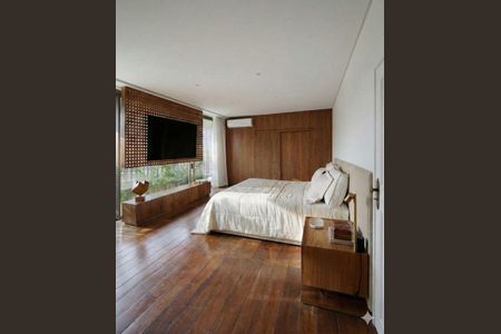 Suíte Master de casa à venda com 4 quartos, 190m² em Jardim Guanabara, Rio de Janeiro