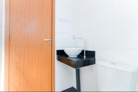 Banheiro de apartamento para alugar com 2 quartos, 38m² em Vila Rio de Janeiro, Guarulhos