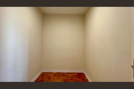 Quarto de Serviço de apartamento para alugar com 3 quartos, 120m² em Bela Vista, São Paulo
