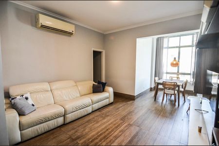 Apartamento à venda com 123m², 3 quartos e 1 vaga Apartamento à venda com 123m², 3 quartos e 1 vagaSala