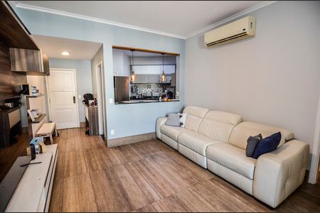 Apartamento à venda com 123m², 3 quartos e 1 vaga Apartamento à venda com 123m², 3 quartos e 1 vagaSala