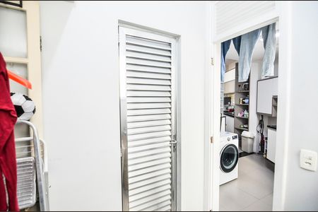 Apartamento à venda com 123m², 3 quartos e 1 vaga Apartamento à venda com 123m², 3 quartos e 1 vagaQuarto de Serviço