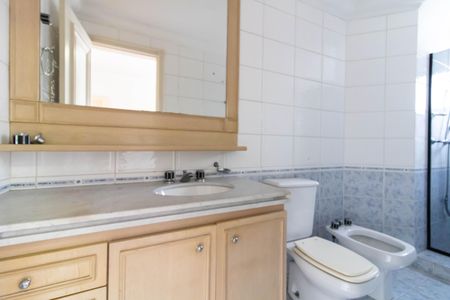 Apartamento para alugar com 210m², 3 quartos e 3 vagas Apartamento para alugar com 210m², 3 quartos e 3 vagasSuíte 2
