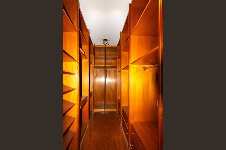 Apartamento para alugar com 210m², 3 quartos e 3 vagas Apartamento para alugar com 210m², 3 quartos e 3 vagasSuíte 1