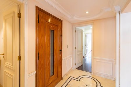 Hall de Entrada de apartamento à venda com 3 quartos, 210m² em Jardim Guarulhos, Guarulhos