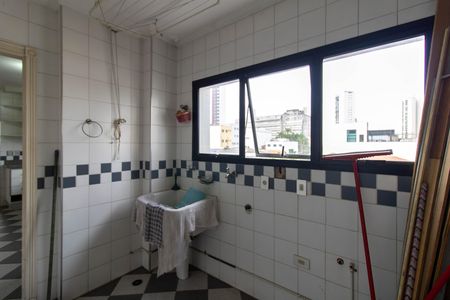 Apartamento para alugar com 210m², 3 quartos e 3 vagas Apartamento para alugar com 210m², 3 quartos e 3 vagasArea de Serviço