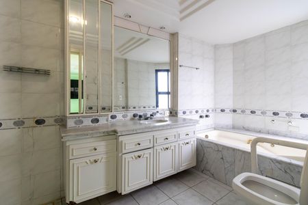 Apartamento para alugar com 210m², 3 quartos e 3 vagas Apartamento para alugar com 210m², 3 quartos e 3 vagasSuíte 1