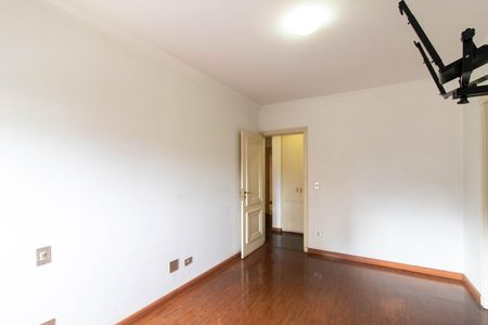 Apartamento para alugar com 210m², 3 quartos e 3 vagas Apartamento para alugar com 210m², 3 quartos e 3 vagasSuíte 2