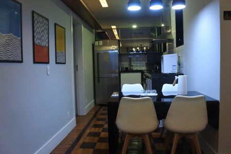 Sala de Jantar de apartamento à venda com 2 quartos, 68m² em Copacabana, Rio de Janeiro