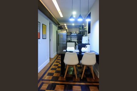 Sala de Jantar de apartamento à venda com 2 quartos, 68m² em Copacabana, Rio de Janeiro