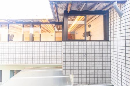 Casa à venda com 300m², 3 quartos e 2 vagas Casa à venda com 300m², 3 quartos e 2 vagasVista do Quarto 2