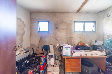 Casa à venda com 300m², 3 quartos e 2 vagas Casa à venda com 300m², 3 quartos e 2 vagasBanheiro em Obras Quarto 3