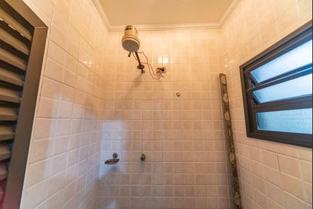 Casa à venda com 300m², 3 quartos e 2 vagas Casa à venda com 300m², 3 quartos e 2 vagasBanheiro de serviço