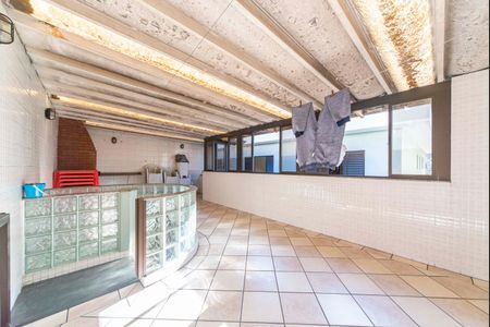 Casa à venda com 300m², 3 quartos e 2 vagas Casa à venda com 300m², 3 quartos e 2 vagasSalão e Área Gourmet