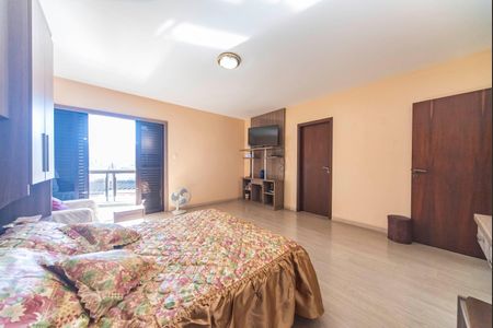 Casa à venda com 300m², 3 quartos e 2 vagas Casa à venda com 300m², 3 quartos e 2 vagasQuarto 3