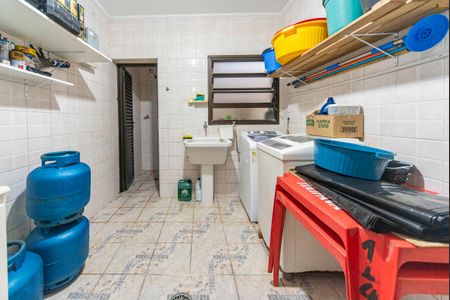Área de Serviço de casa à venda com 3 quartos, 300m² em Cidade São Jorge, Santo André