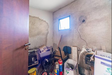 Casa à venda com 300m², 3 quartos e 2 vagas Casa à venda com 300m², 3 quartos e 2 vagasBanheiro em Obras Quarto 3