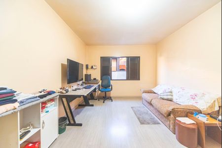 Casa à venda com 300m², 3 quartos e 2 vagas Casa à venda com 300m², 3 quartos e 2 vagasQuarto 2