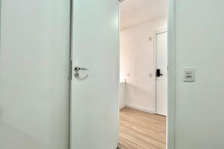 Studio para alugar com 20m², 1 quarto e sem vaga Studio para alugar com 20m², 1 quarto e sem vagaBanheiro