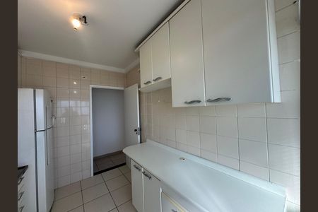 Apartamento para alugar com 80m², 2 quartos e 2 vagas Apartamento para alugar com 80m², 2 quartos e 2 vagasCozinha