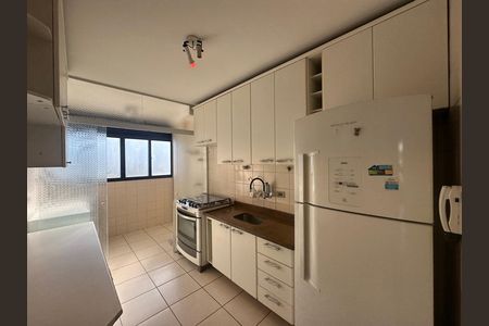 Apartamento para alugar com 80m², 2 quartos e 2 vagas Apartamento para alugar com 80m², 2 quartos e 2 vagasCozinha