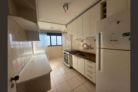 Apartamento para alugar com 80m², 2 quartos e 2 vagas Apartamento para alugar com 80m², 2 quartos e 2 vagasCozinha
