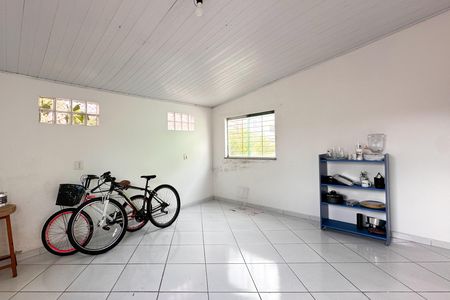Casa à venda com 326m², 3 quartos e 4 vagas Casa à venda com 326m², 3 quartos e 4 vagasQuarto - Casa 1