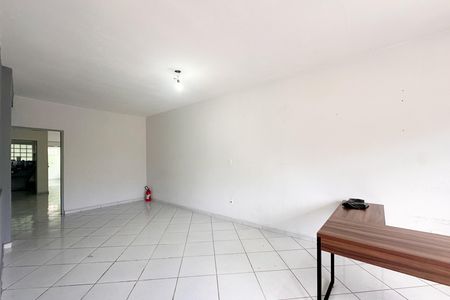 Casa à venda com 326m², 3 quartos e 4 vagas Casa à venda com 326m², 3 quartos e 4 vagasSala - Casa 1